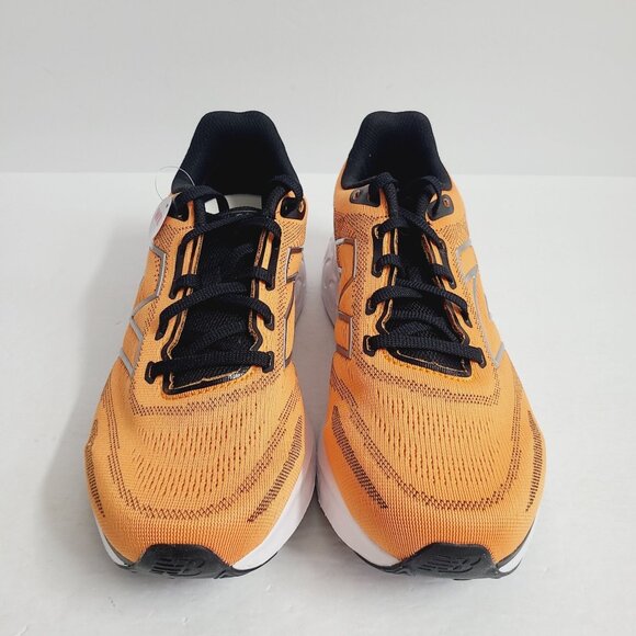 NEW New Balance Fresh Foam 680v8 M680RO8 Size 9.5 2E Wide Orange